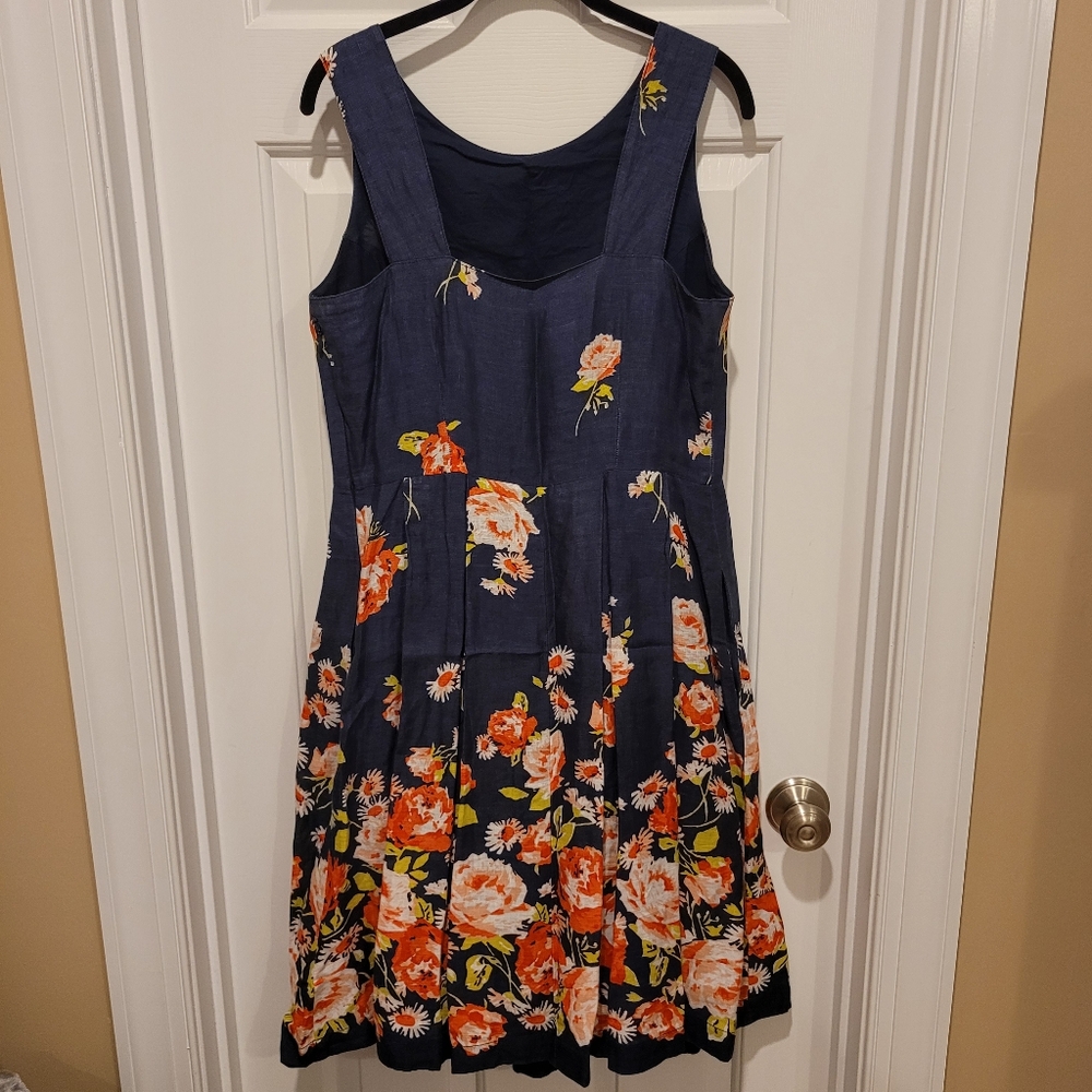 Linen Floral Sundress - Picture 4 of 6
